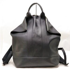 Alexander McQueen Manta Black Leather Women's Backpack